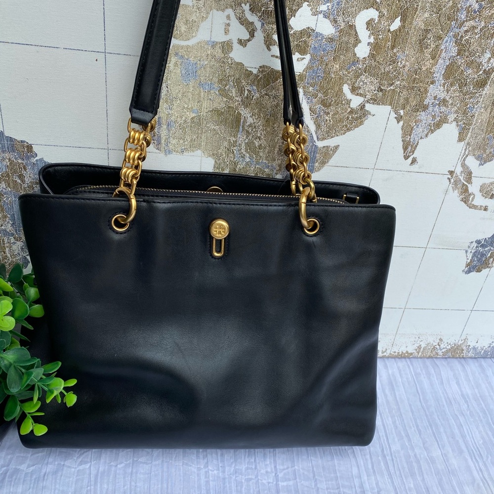 Tory Burch🔴Black Leather shoulder bag